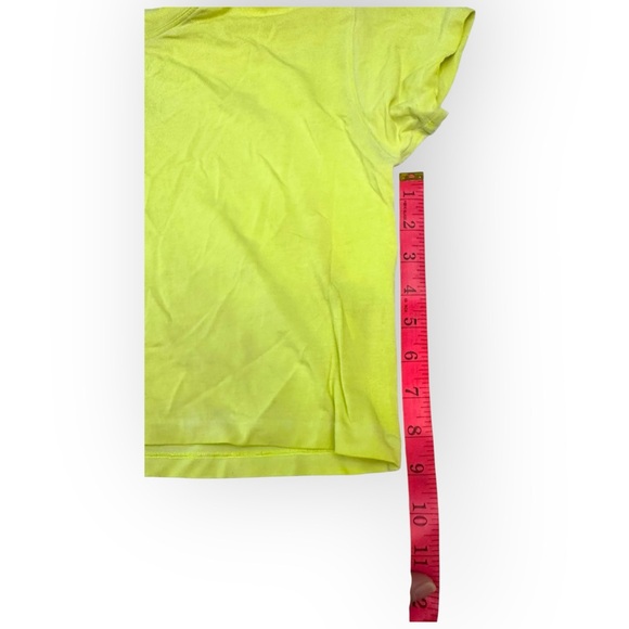 Women’s 4 Lululemon Cates Tee Fade
Sublimado Pigment Dye Highlight Yellow - Picture 5 of 7